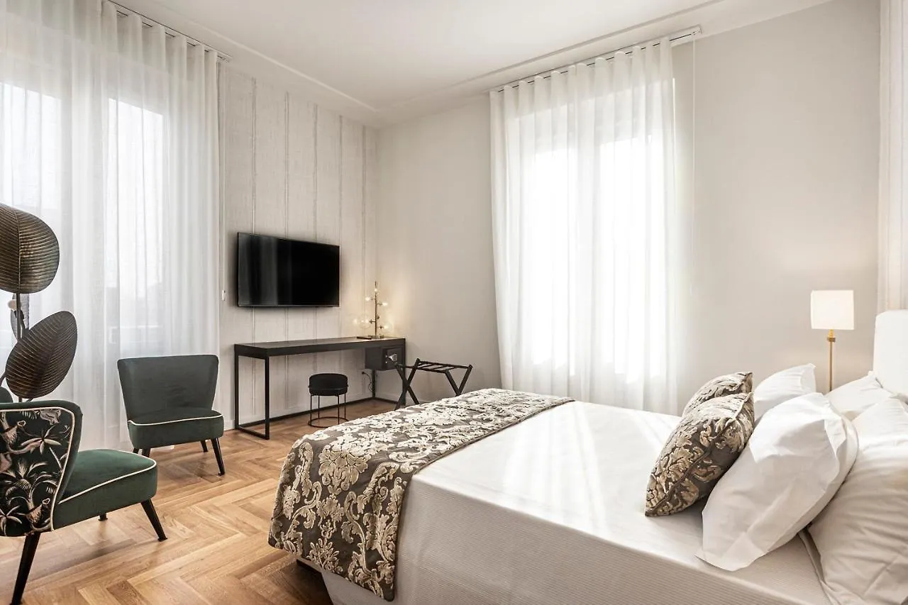 Apollo Suite Syracuse 0*,  Italy